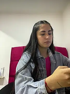 Snapshot of CAM_21X chatting on February 26, 1:52 pm CAM 21X online show from February 26, 1:52 pm
