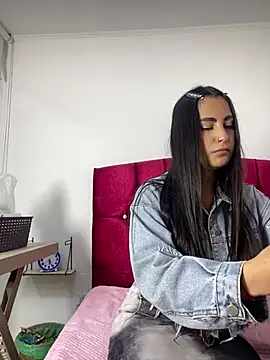 Snapshot of CAM_21X chatting on February 27, 1:17 pm CAM 21X online show from February 27, 1:17 pm