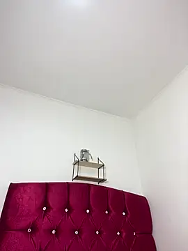 Snapshot of CAM_21X chatting on March 5, 4:13 pm CAM 21X online show from March 5, 4:13 pm