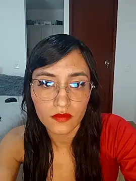 SophieBaker   online show from March 5, 2:46 am