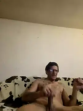 Snapshot of Zgodanilep chatting on February 4, 10:45 pm Zgodanilep online show from February 4, 10:45 pm
