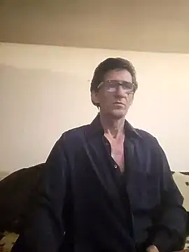 Snapshot of Zgodanilep chatting on February 15, 5:39 pm Zgodanilep online show from February 15, 5:39 pm