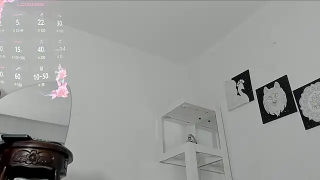 Snapshot of Regiina_Doll chatting on February 27, 3:58 am Regiina Doll online show from February 27, 3:58 am