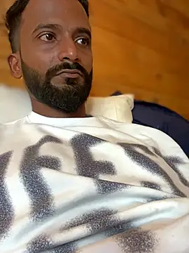 Snapshot of bigfatdick111 chatting on February 21, 7:20 am bigfatdick111 online show from February 21, 7:20 am