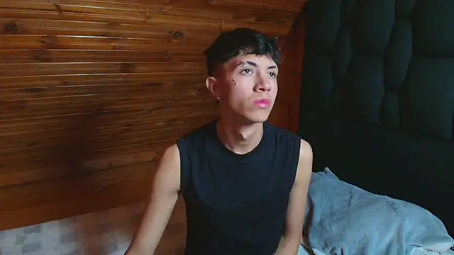 Snapshot of Justyn_Ross chatting on November 15, 5:53 pm Justyn Ross online show from November 15, 5:53 pm