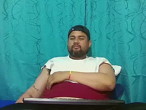 GABRIELGARCIA1313 online show from July 15, 2:17 am