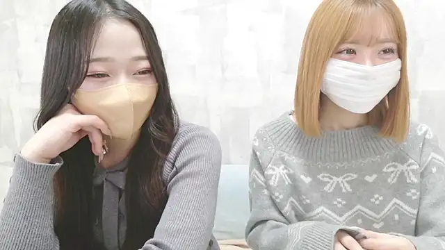 Snapshot of LOVE_MOMO_LOVE chatting on February 2, 12:26 pm LOVE MOMO LOVE online show from February 2, 12:26 pm