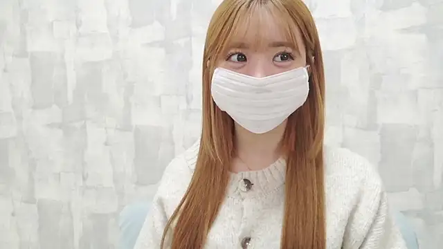 Snapshot of LOVE_MOMO_LOVE chatting on February 6, 11:35 am LOVE MOMO LOVE online show from February 6, 11:35 am