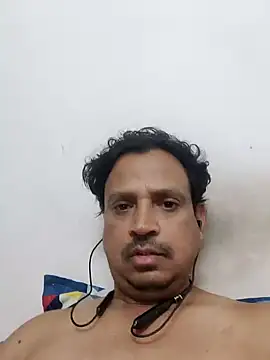 Snapshot of Raj1043 chatting on December 12, 7:15 pm Raj1043 online show from December 12, 7:15 pm