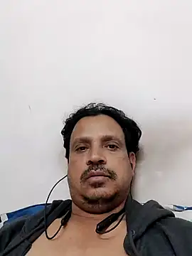 Snapshot of Raj1043 chatting on December 19, 8:23 pm Raj1043 online show from December 19, 8:23 pm