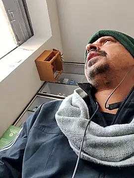 Raj1043 online show from January 10, 5:53 am