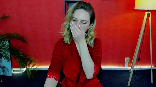 Lia Bloom  online show from December 24, 10:01 am