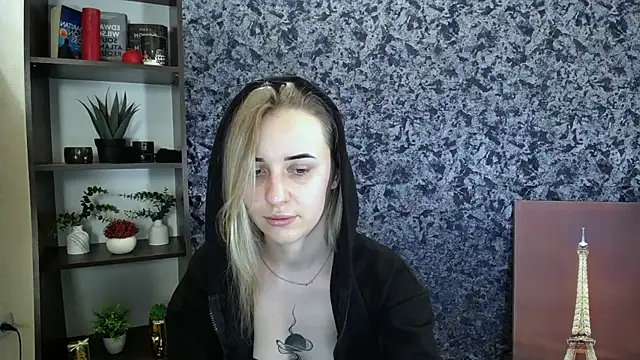 Snapshot of _Nicole_new chatting on February 15, 2:47 pm Nicole new online show from February 15, 2:47 pm