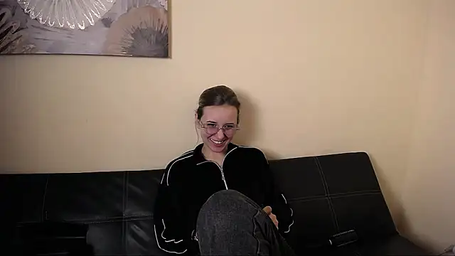 Snapshot of _Nicole_new chatting on March 5, 10:44 am Nicole new online show from March 5, 10:44 am