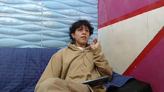 Felipe Browns online show from January 6, 1:30 pm