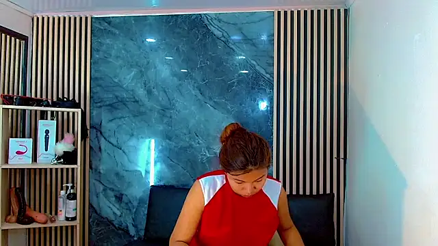 Isalombardi online show from October 23, 3:50 am