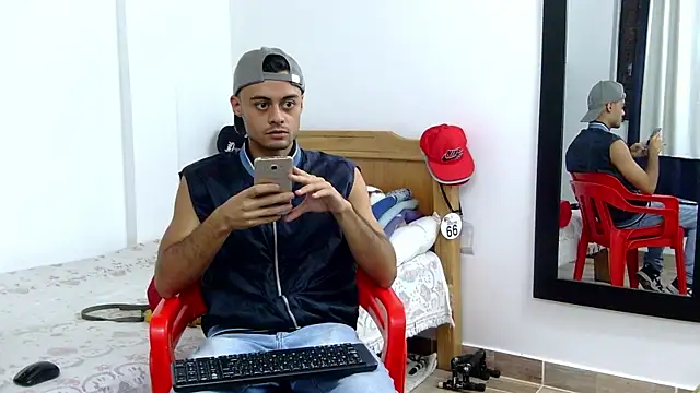 Snapshot of Spartan-Blaze chatting on January 23, 11:05 pm Spartan-Blaze online show from January 23, 11:05 pm