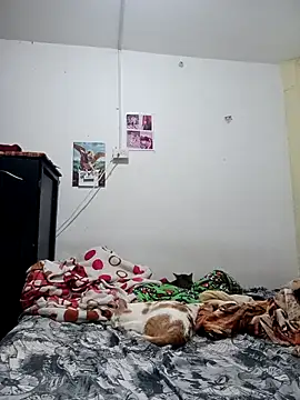 safira hot online show from May 8, 9:03 am