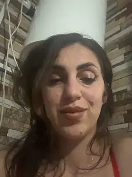 EmaSkyes online show from October 10, 6:07 pm