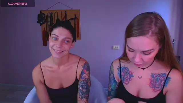 Carrie Moonshine online show from November 4, 12:26 pm