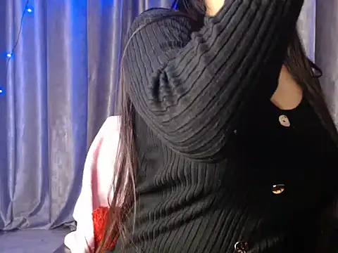 Snapshot of Sexy_Myra18 chatting on January 2, 3:37 am Sexy Myra18 online show from January 2, 3:37 am