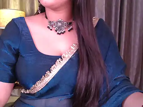 Snapshot of Sexy_Myra18 chatting on October 10, 4:55 am Sexy Myra18 online show from October 10, 4:55 am