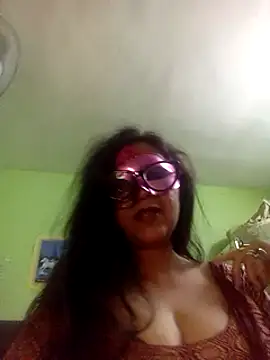 DesiMuffin online show from February 19, 6:33 am