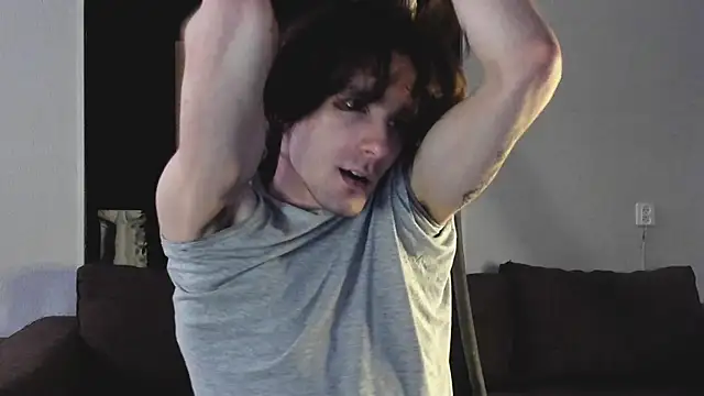 Snapshot of misterhult chatting on December 2, 3:14 pm misterhult online show from December 2, 3:14 pm