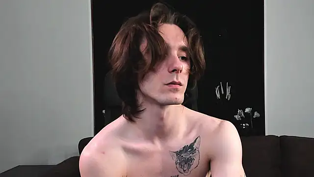 Snapshot of misterhult chatting on March 11, 3:56 pm misterhult online show from March 11, 3:56 pm