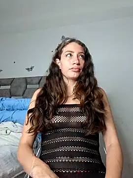 aurelialux online show from January 7, 8:55 pm