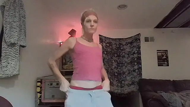 AddieAssets online show from December 4, 4:10 am