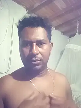 Snapshot of Riojn90 chatting on February 13, 1:01 am Riojn90 online show from February 13, 1:01 am