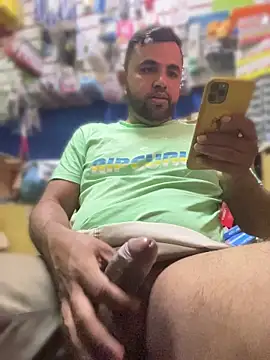 Sheik z o online show from April 18, 1:26 pm