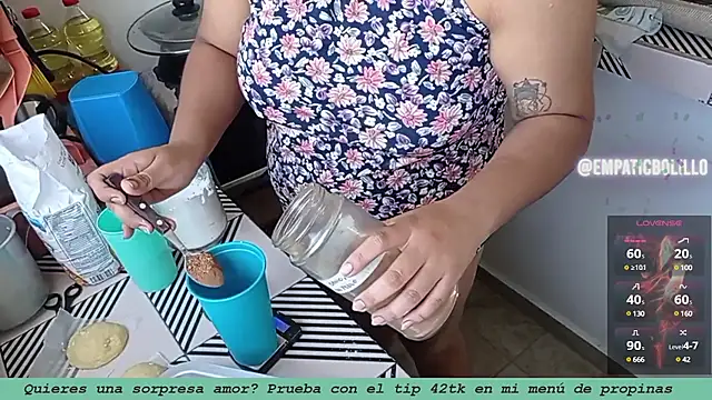 Snapshot of EmpaticBolillo chatting on January 25, 4:24 pm EmpaticBolillo online show from January 25, 4:24 pm