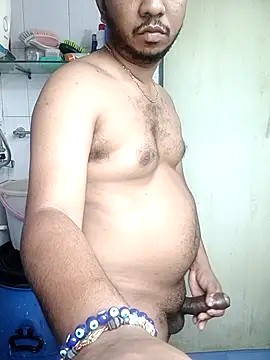 Snapshot of Mmm992170 chatting on October 5, 8:12 am Mmm992170 online show from October 5, 8:12 am