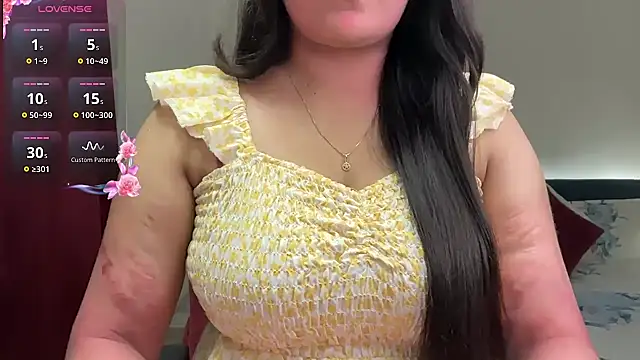 Snapshot of nandini_7 chatting on April 11, 6:12 pm nandini 7 online show from April 11, 6:12 pm
