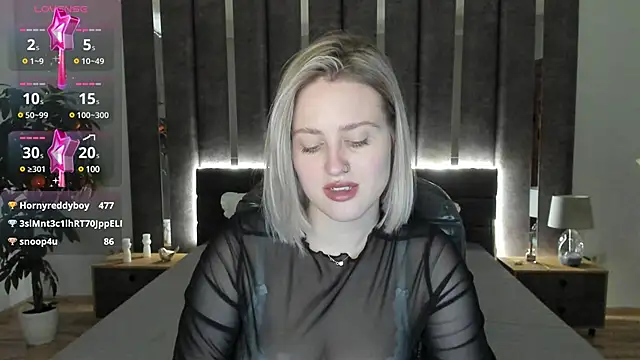 Snapshot of _Sarah_Soul_ chatting on December 18, 4:20 am Sarah Soul online show from December 18, 4:20 am