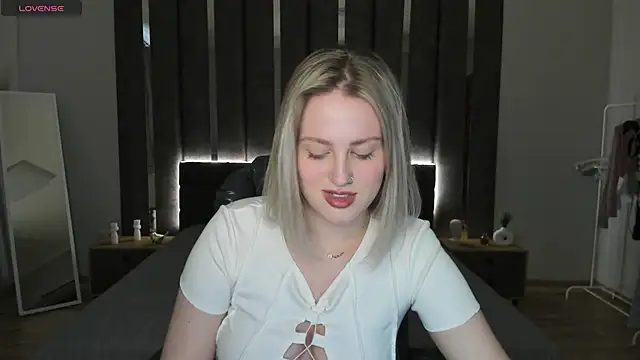 Snapshot of _Sarah_Soul_ chatting on February 5, 3:45 am Sarah Soul online show from February 5, 3:45 am