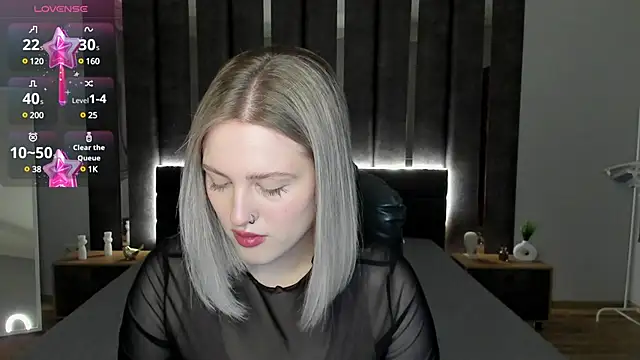 Snapshot of _Sarah_Soul_ chatting on February 6, 12:43 am Sarah Soul online show from February 6, 12:43 am