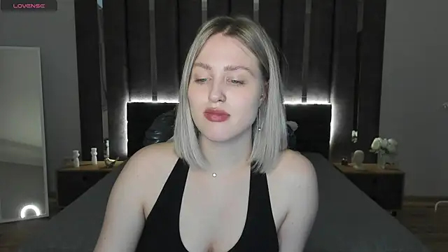 Snapshot of _Sarah_Soul_ chatting on February 11, 3:50 am Sarah Soul online show from February 11, 3:50 am