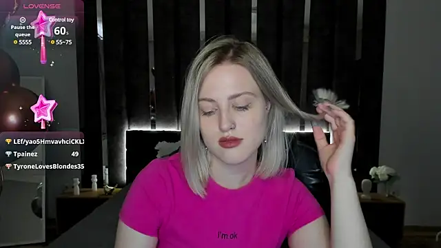 Snapshot of _Sarah_Soul_ chatting on February 18, 3:53 am Sarah Soul online show from February 18, 3:53 am