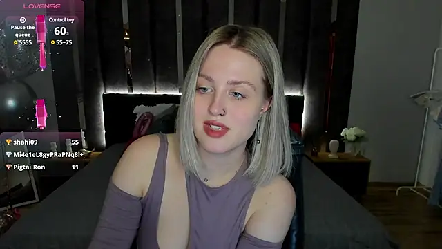 Snapshot of _Sarah_Soul_ chatting on February 26, 6:58 am Sarah Soul online show from February 26, 6:58 am