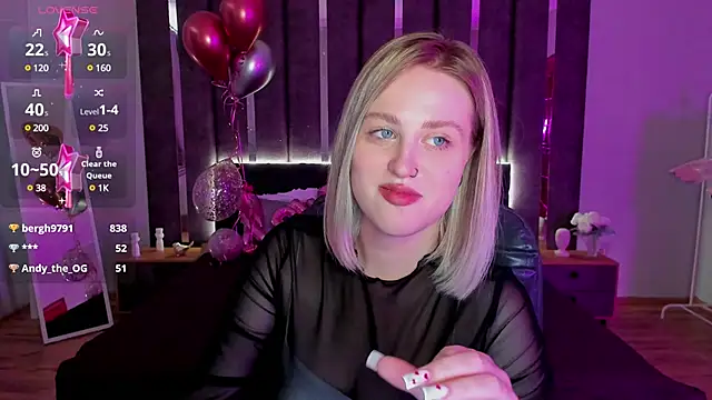 Snapshot of _Sarah_Soul_ chatting on March 12, 7:13 am Sarah Soul online show from March 12, 7:13 am