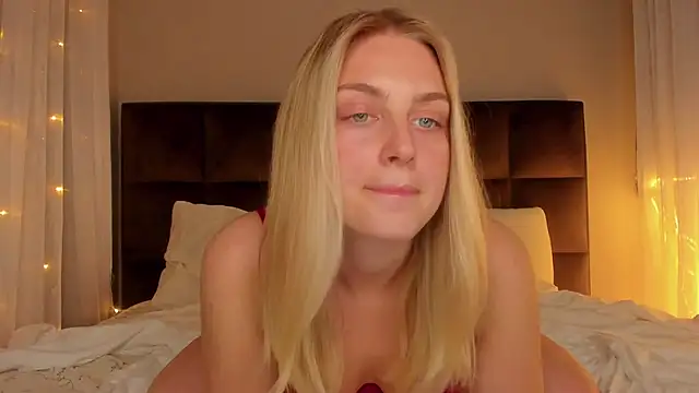 Snapshot of pretty_girlnextdoor chatting on May 18, 7:41 pm pretty girlnextdoor online show from May 18, 7:41 pm