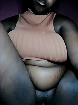 Snapshot of Dark_Berry_26 chatting on February 16, 9:05 pm Dark Berry 26 online show from February 16, 9:05 pm