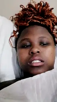 Snapshot of Dark_Berry_26 chatting on March 15, 11:06 pm Dark Berry 26 online show from March 15, 11:06 pm