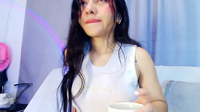 adara johnson   online show from November 9, 11:41 am