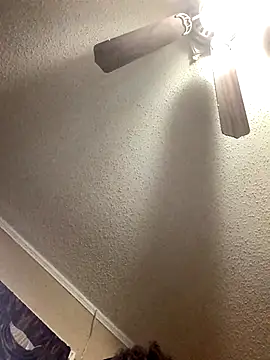 Snapshot of yosparky chatting on September 13, 9:36 pm yosparky online show from September 13, 9:36 pm