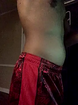 Snapshot of yosparky chatting on October 14, 3:40 am yosparky online show from October 14, 3:40 am