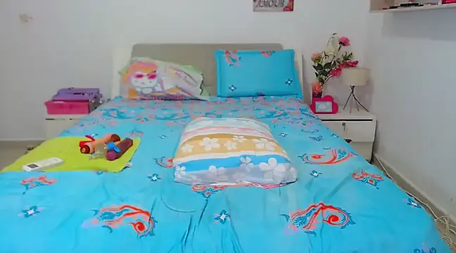 Kendralove31xxx online show from December 18, 3:47 am